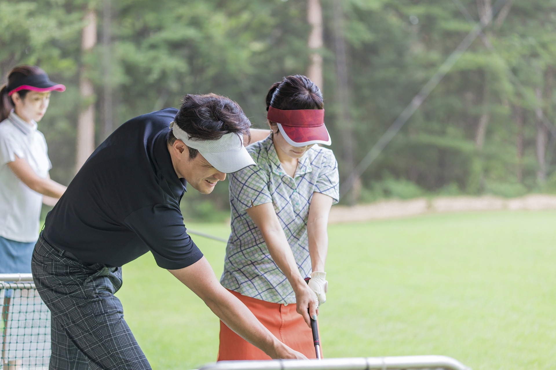ゴルフ初心者が効率的に上達するコツ